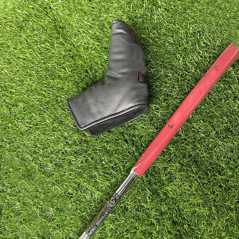 Left and Right Hand Select Newport2.0 Putters